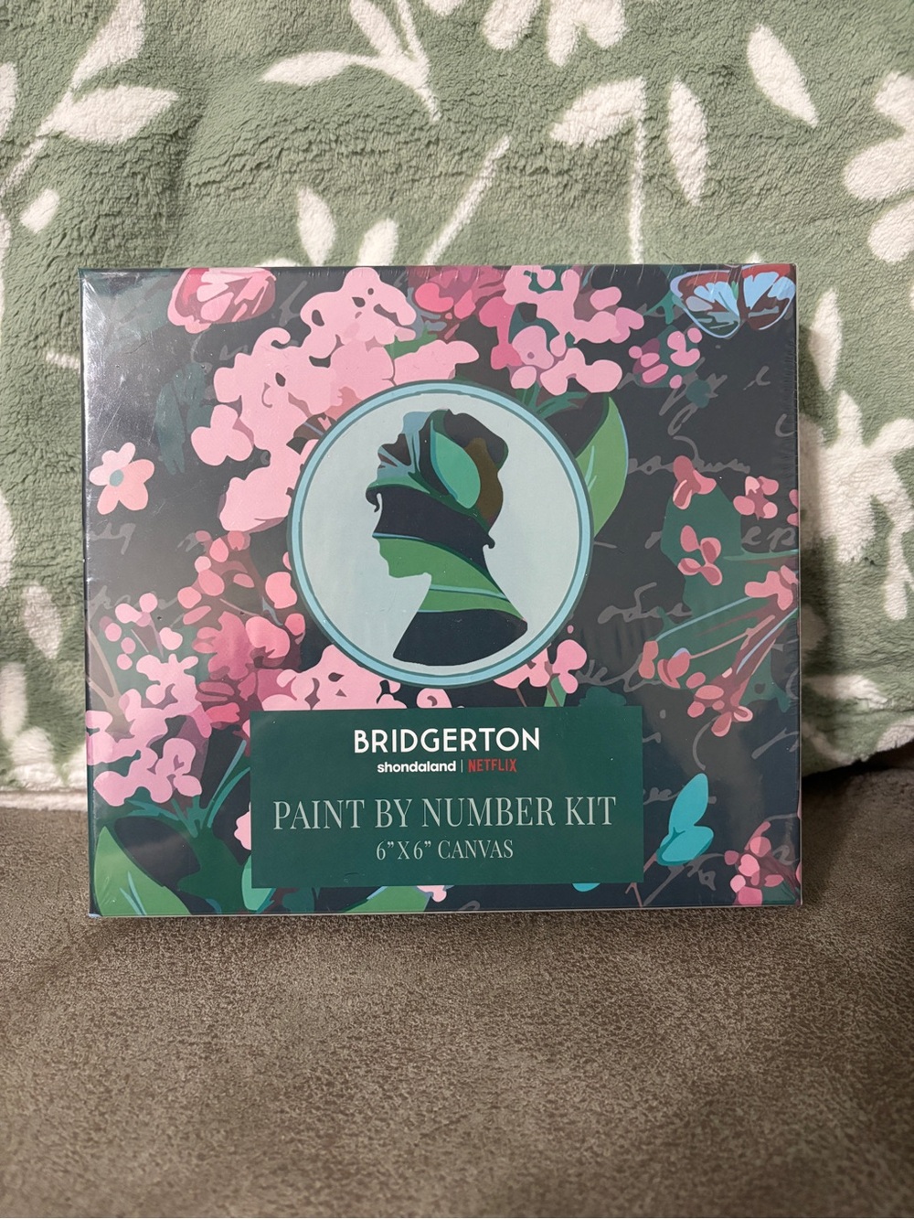 Netflix Bridgerton Floral Paint Kit